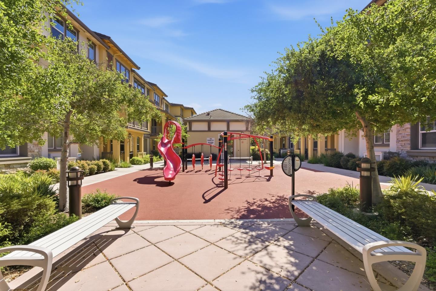 Detail Gallery Image 30 of 47 For 105 Ivory Palm Ter, Sunnyvale,  CA 94086 - 2 Beds | 2/1 Baths