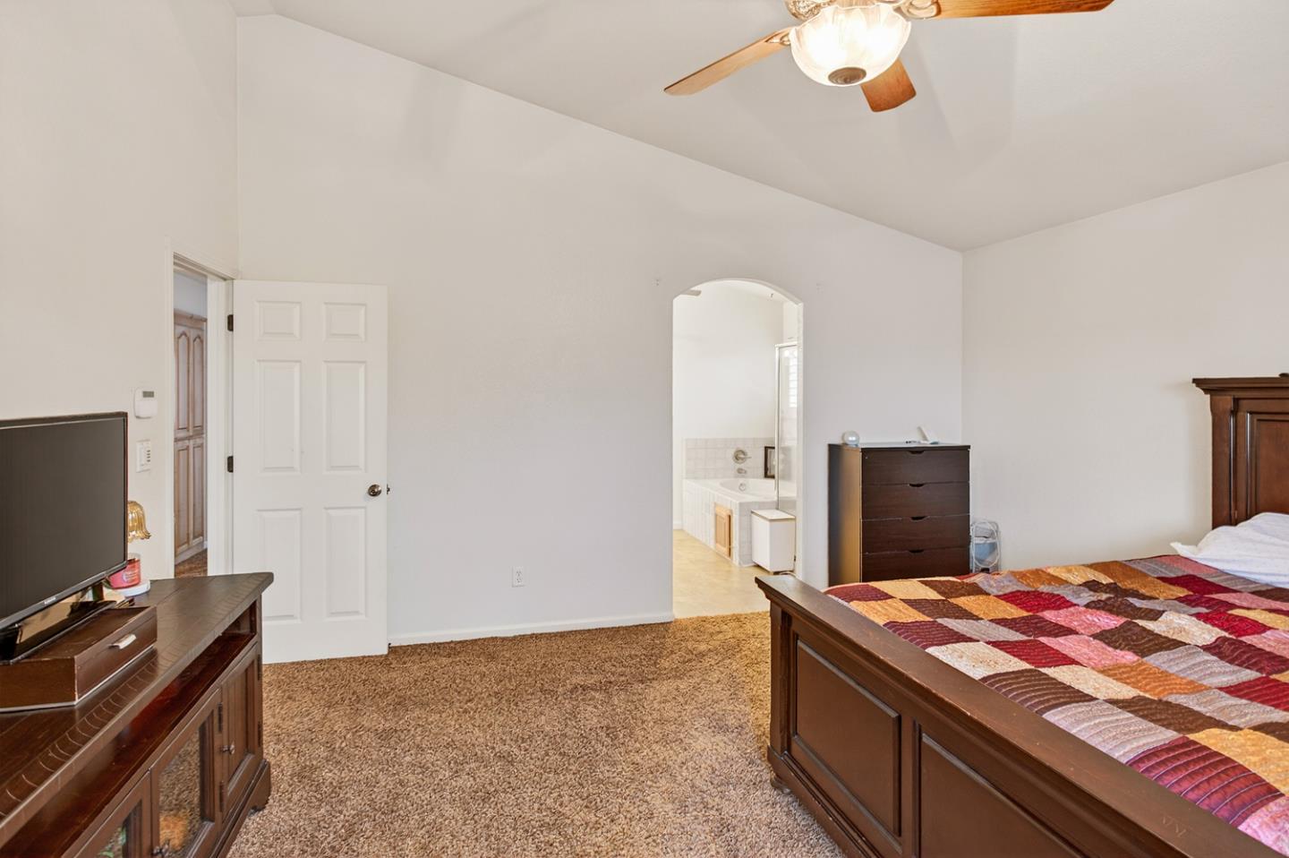 Detail Gallery Image 16 of 36 For 1752 Sierra Brook Ct, Manteca,  CA 95337 - 5 Beds | 3 Baths