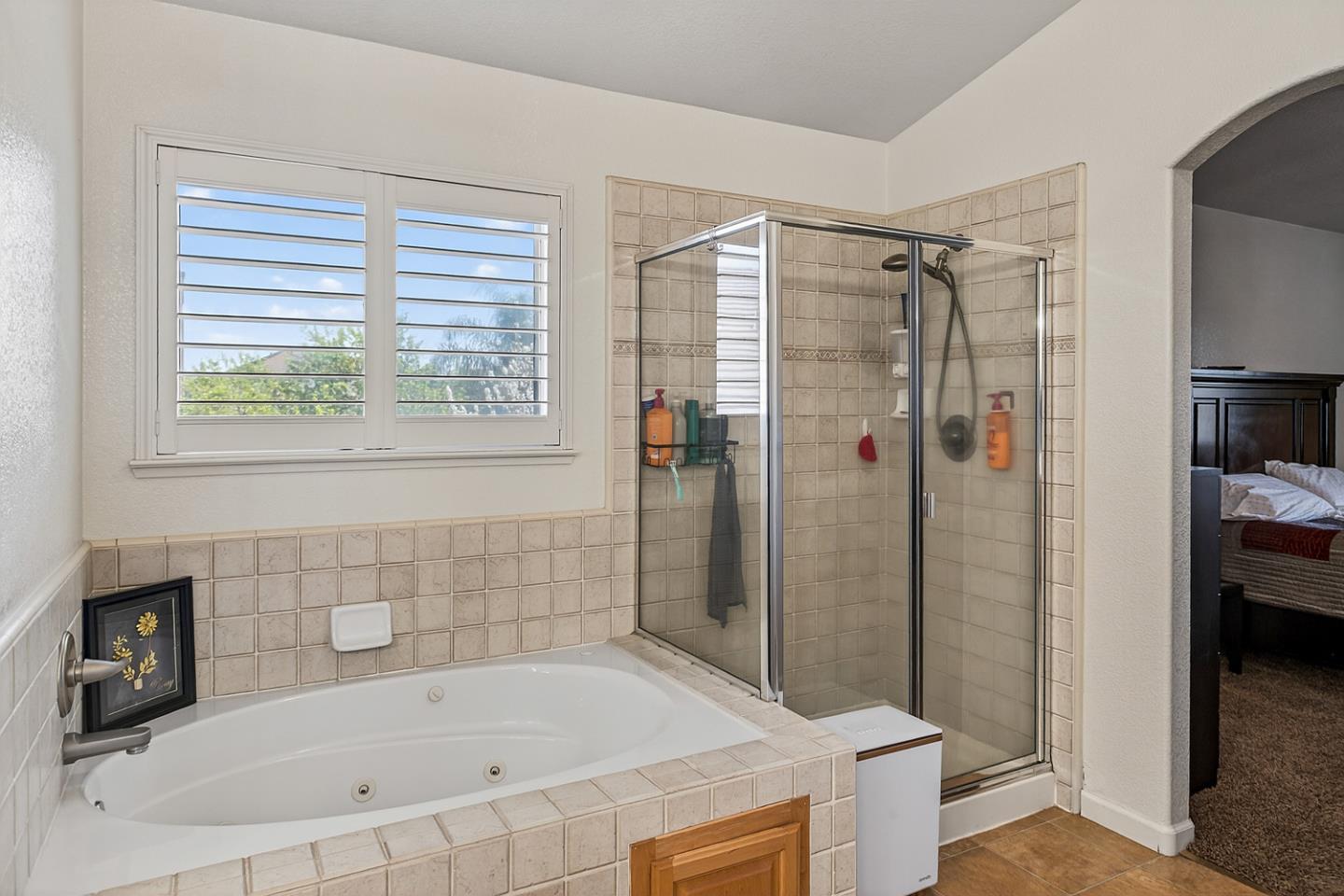 Detail Gallery Image 19 of 36 For 1752 Sierra Brook Ct, Manteca,  CA 95337 - 5 Beds | 3 Baths