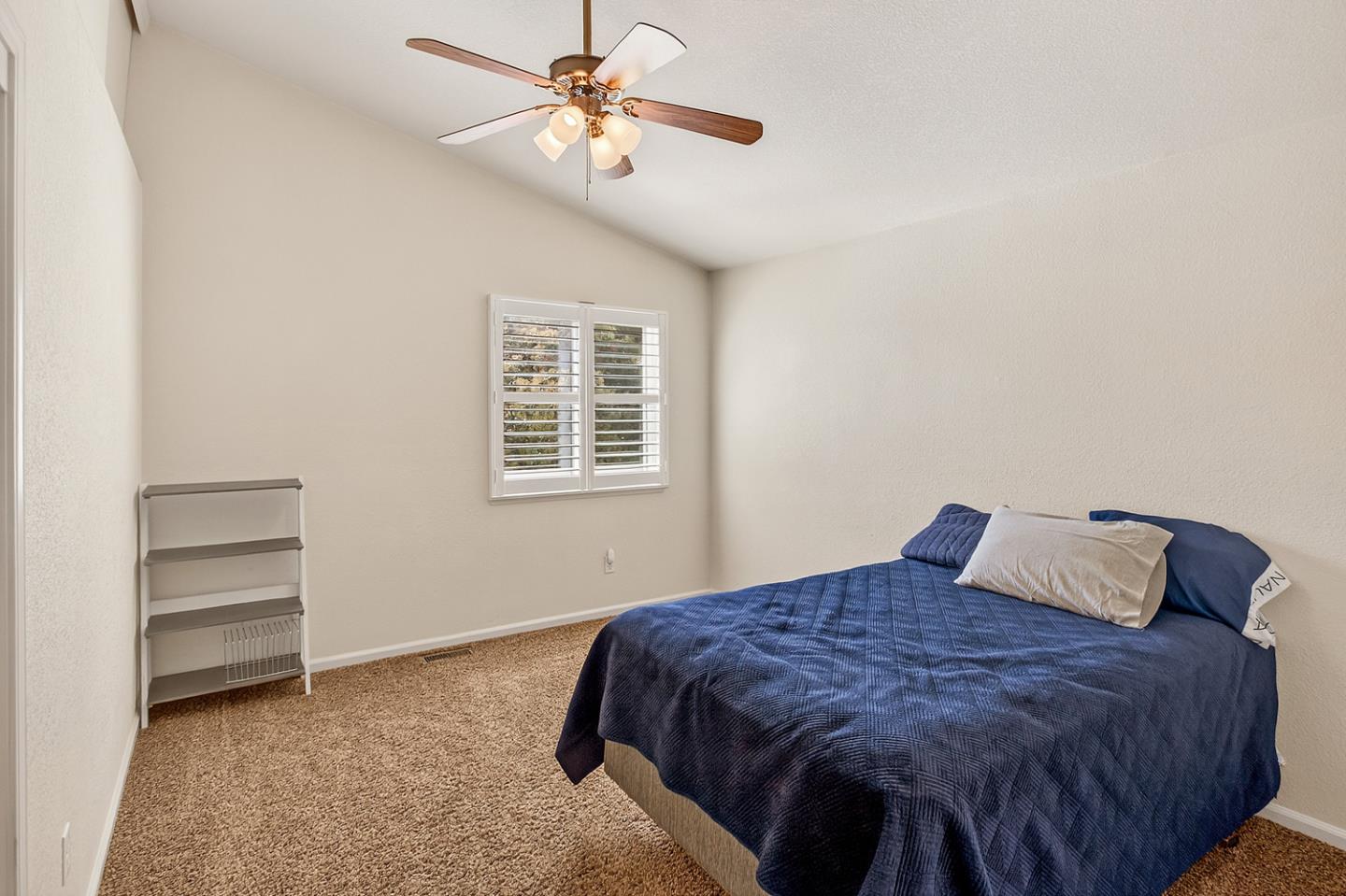 Detail Gallery Image 22 of 36 For 1752 Sierra Brook Ct, Manteca,  CA 95337 - 5 Beds | 3 Baths