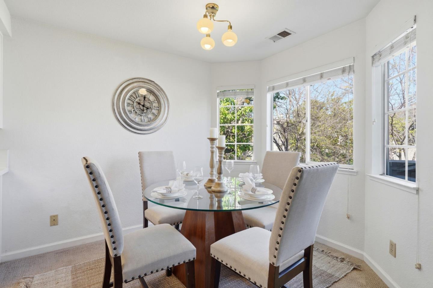 Detail Gallery Image 11 of 32 For 3492 Wine Barrel Way, San Jose,  CA 95124 - 2 Beds | 2 Baths