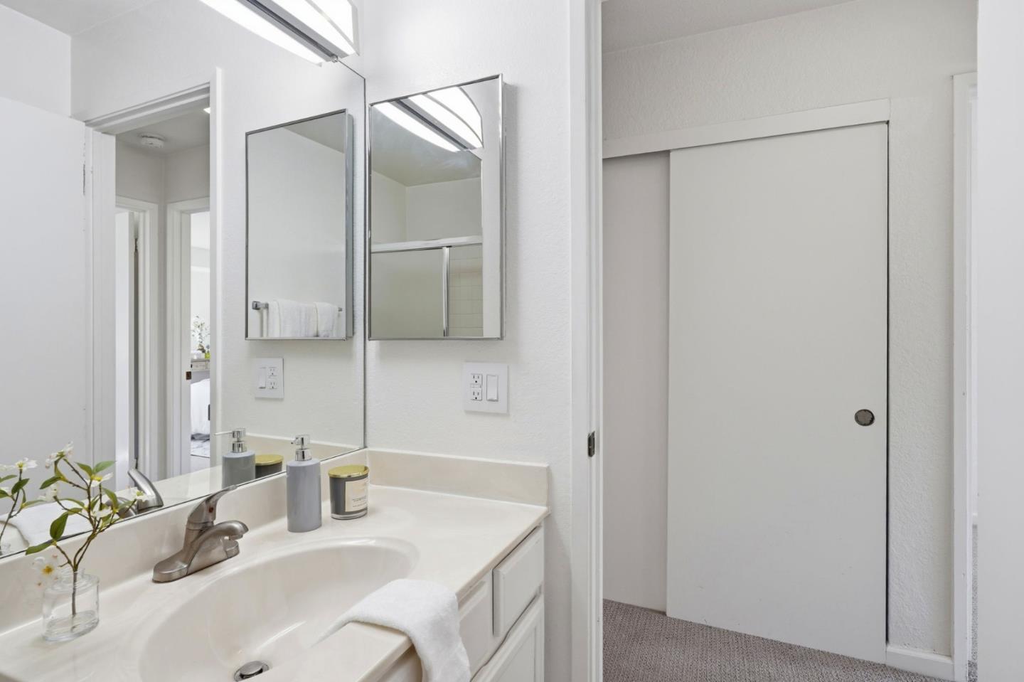 Detail Gallery Image 20 of 32 For 3492 Wine Barrel Way, San Jose,  CA 95124 - 2 Beds | 2 Baths