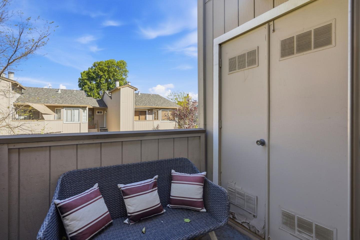 Detail Gallery Image 23 of 32 For 3492 Wine Barrel Way, San Jose,  CA 95124 - 2 Beds | 2 Baths