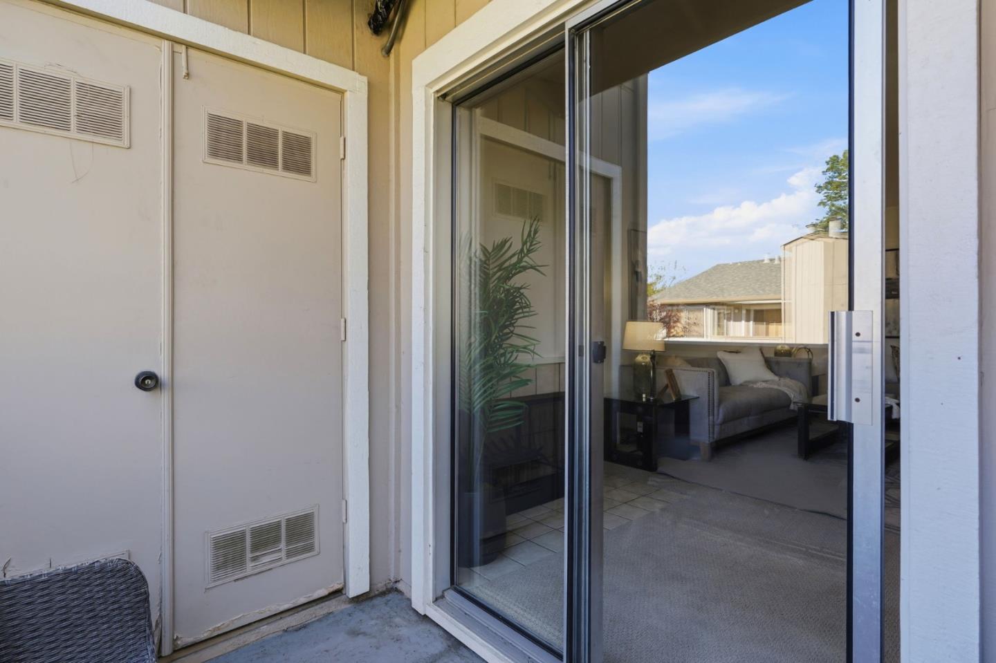 Detail Gallery Image 24 of 32 For 3492 Wine Barrel Way, San Jose,  CA 95124 - 2 Beds | 2 Baths