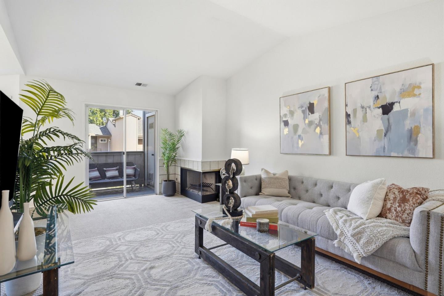 Detail Gallery Image 4 of 32 For 3492 Wine Barrel Way, San Jose,  CA 95124 - 2 Beds | 2 Baths