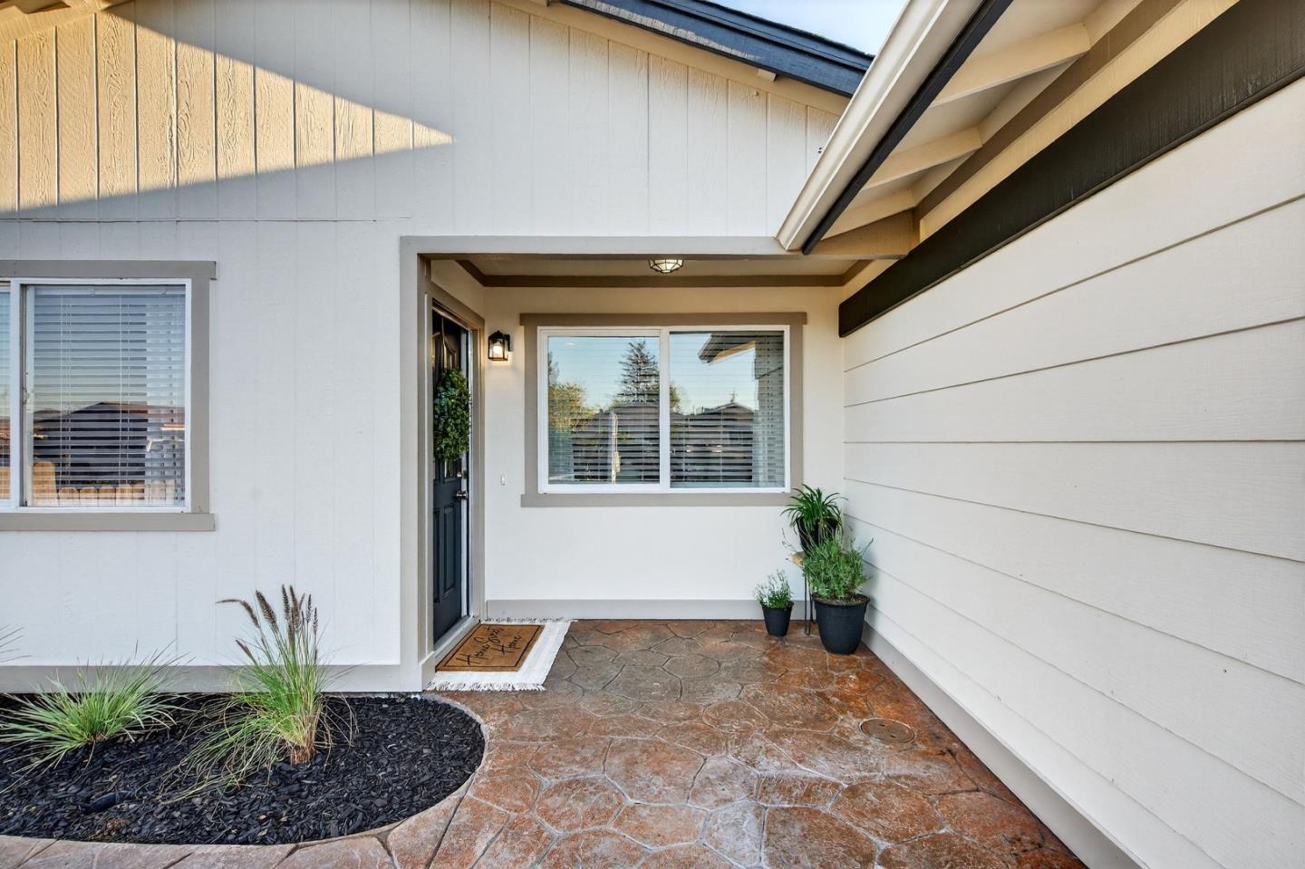 Detail Gallery Image 2 of 46 For 361 Mccarthy St, Hollister,  CA 95023 - 3 Beds | 2 Baths