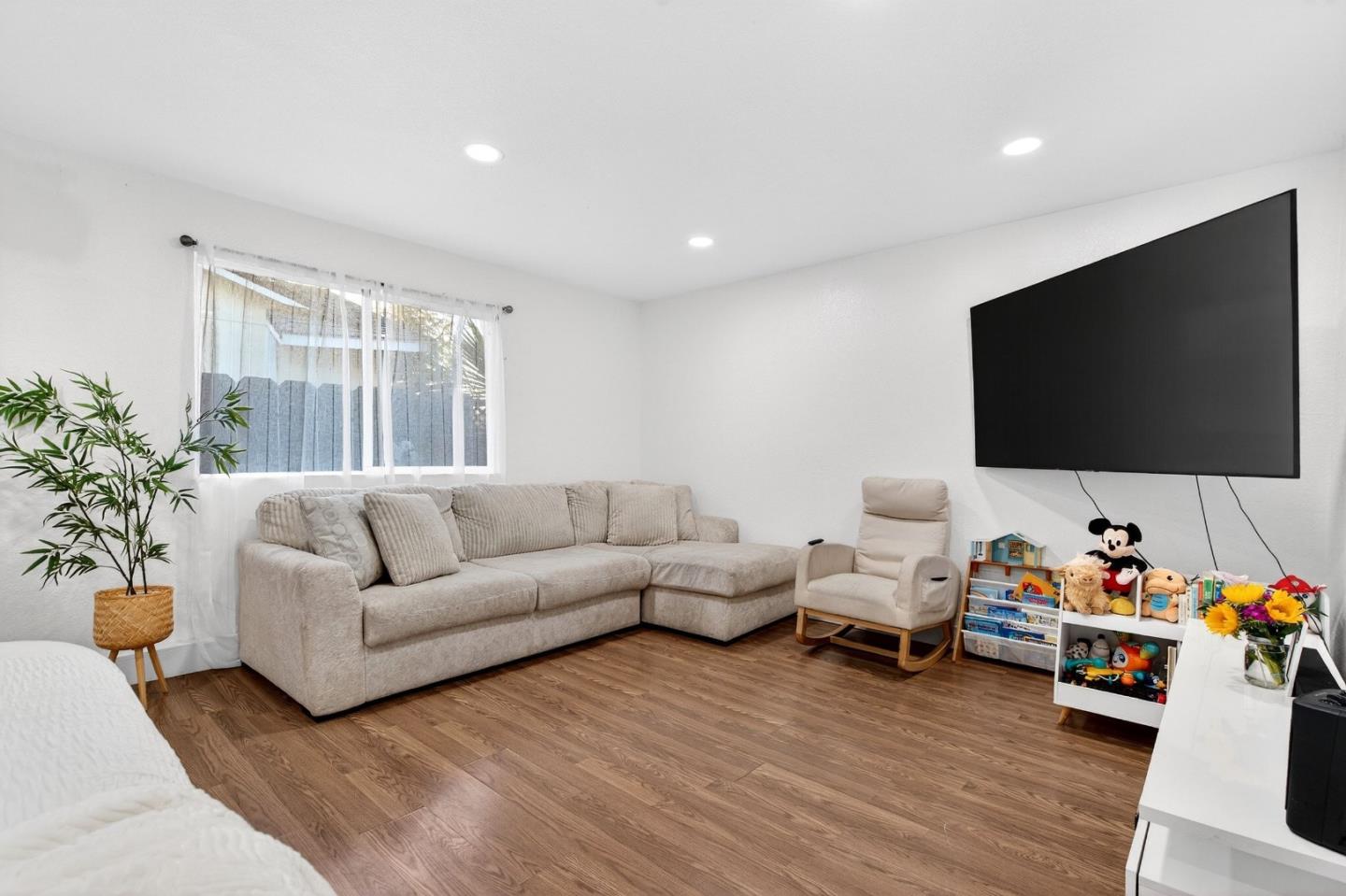 Detail Gallery Image 33 of 46 For 361 Mccarthy St, Hollister,  CA 95023 - 3 Beds | 2 Baths