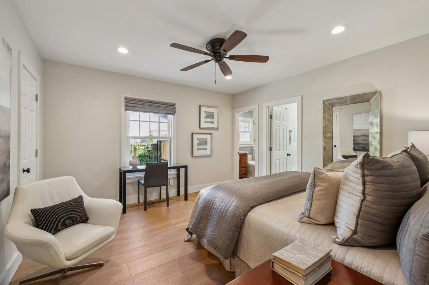 Detail Gallery Image 19 of 46 For 559 S Taaffe St, Sunnyvale,  CA 94086 - 4 Beds | 3 Baths