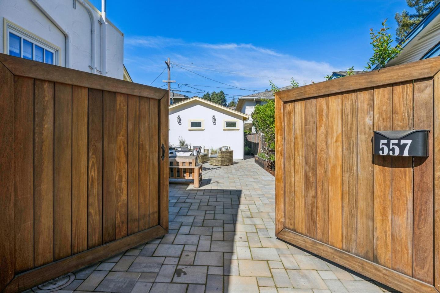 Detail Gallery Image 32 of 46 For 559 S Taaffe St, Sunnyvale,  CA 94086 - 4 Beds | 3 Baths