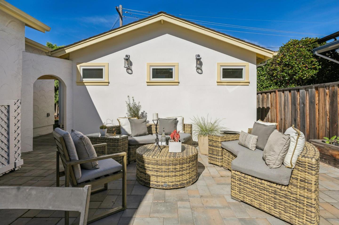 Detail Gallery Image 36 of 46 For 559 S Taaffe St, Sunnyvale,  CA 94086 - 4 Beds | 3 Baths