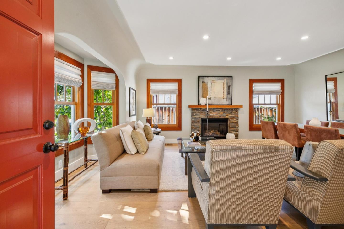 Detail Gallery Image 4 of 46 For 559 S Taaffe St, Sunnyvale,  CA 94086 - 4 Beds | 3 Baths