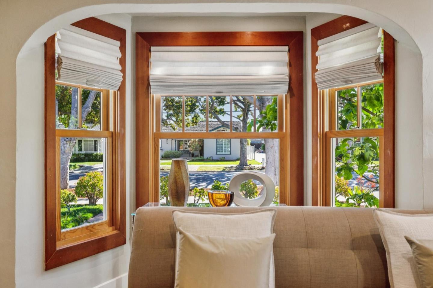 Detail Gallery Image 5 of 46 For 559 S Taaffe St, Sunnyvale,  CA 94086 - 4 Beds | 3 Baths