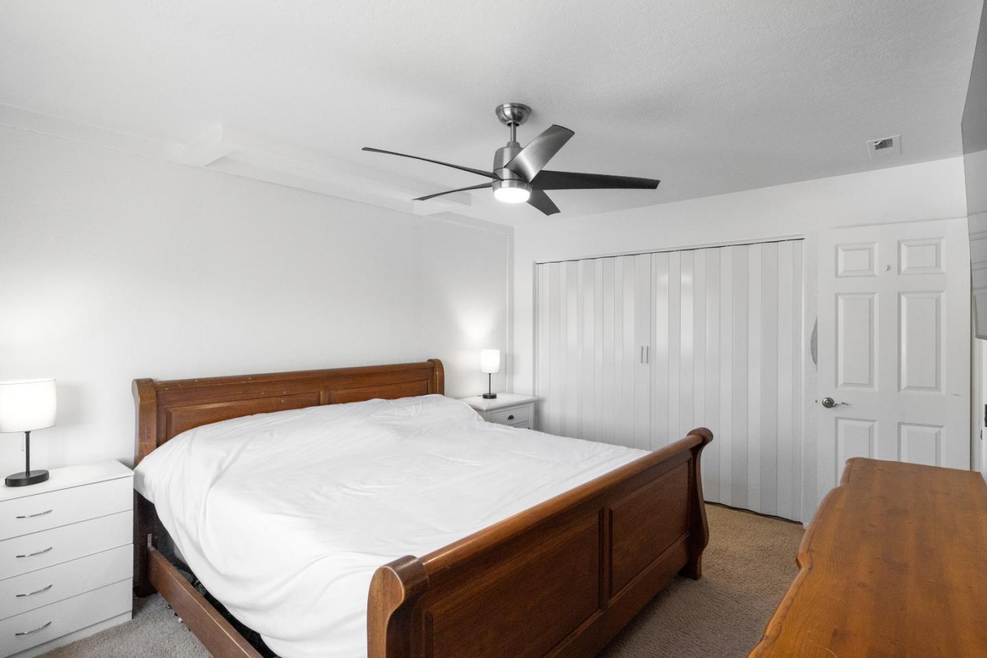 Detail Gallery Image 18 of 50 For 19202 Creekside Ln, Salinas,  CA 93908 - 4 Beds | 3 Baths