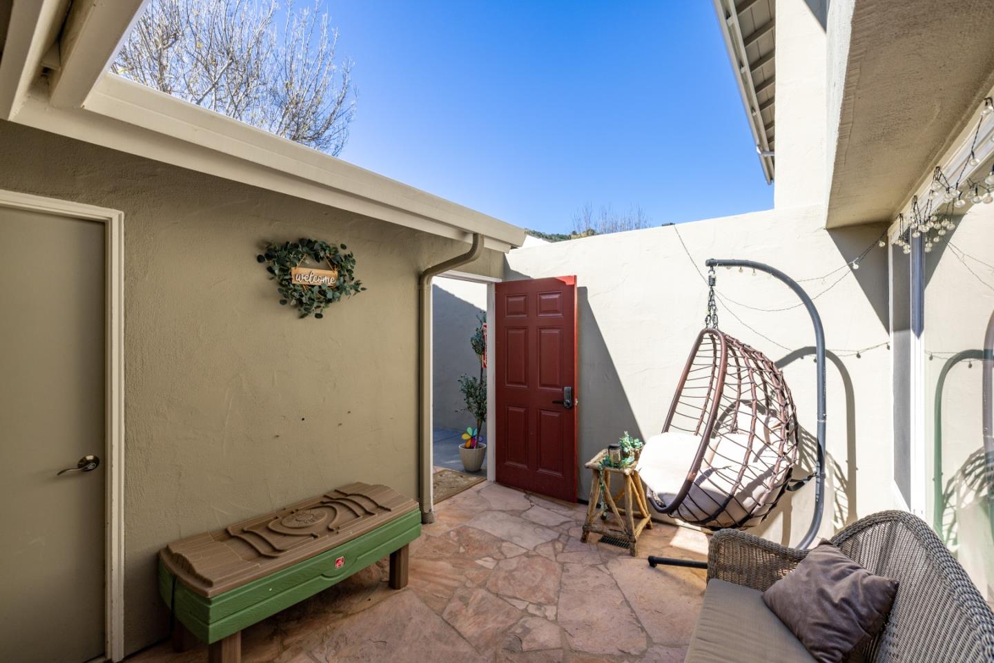 Detail Gallery Image 34 of 50 For 19202 Creekside Ln, Salinas,  CA 93908 - 4 Beds | 3 Baths