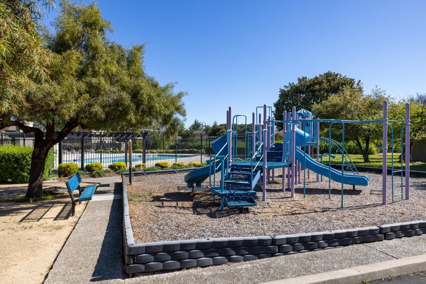 Detail Gallery Image 47 of 50 For 19202 Creekside Ln, Salinas,  CA 93908 - 4 Beds | 3 Baths