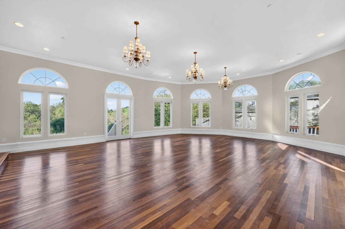 Detail Gallery Image 10 of 20 For 12000 Heritage Way, Gilroy,  CA 95020 - 4 Beds | 4/2 Baths