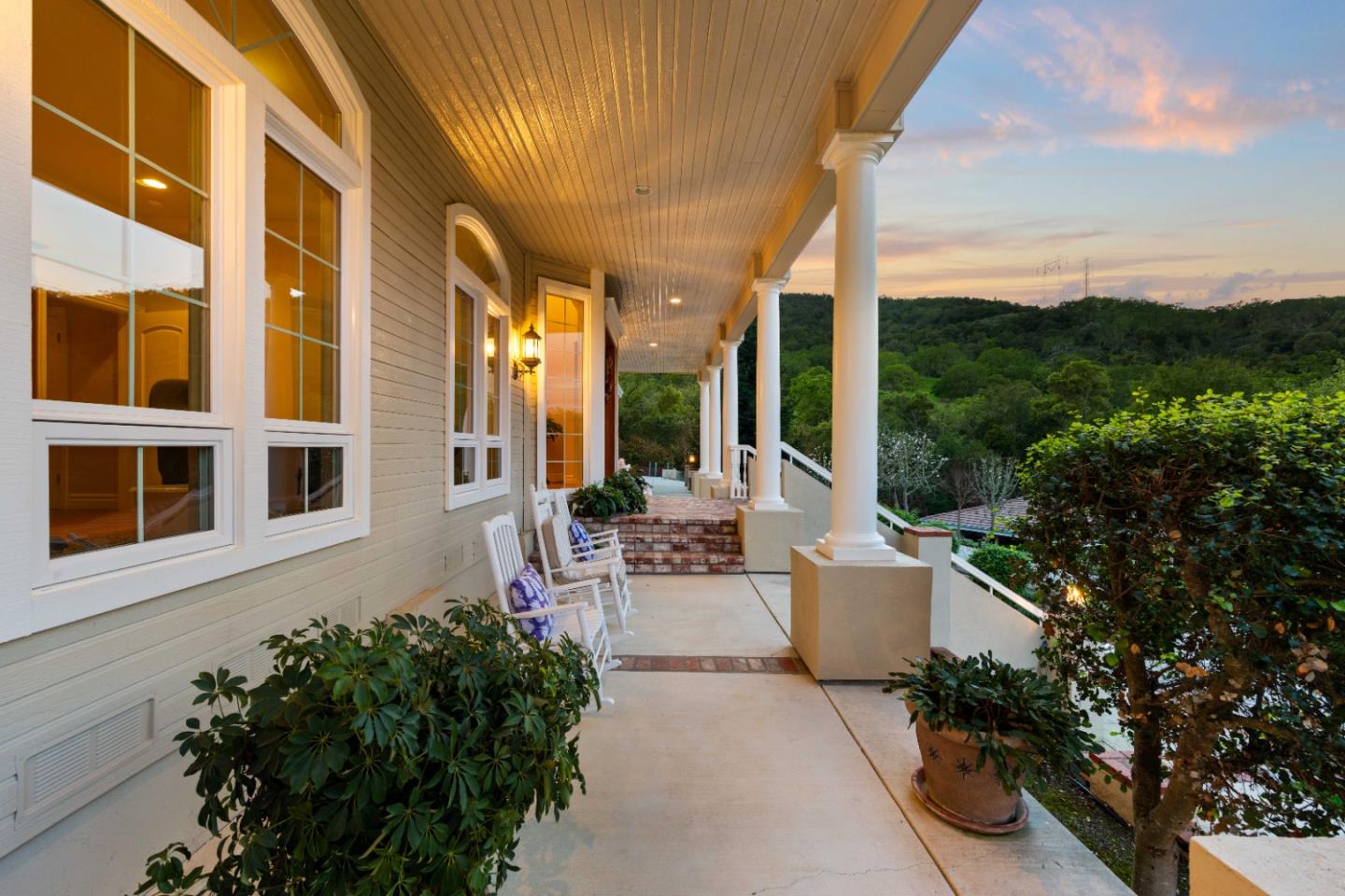 Detail Gallery Image 15 of 20 For 12000 Heritage Way, Gilroy,  CA 95020 - 4 Beds | 4/2 Baths