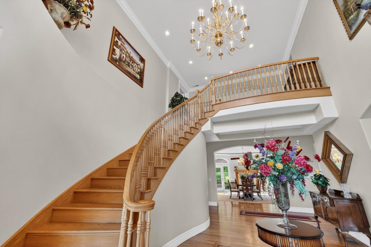 Detail Gallery Image 3 of 20 For 12000 Heritage Way, Gilroy,  CA 95020 - 4 Beds | 4/2 Baths