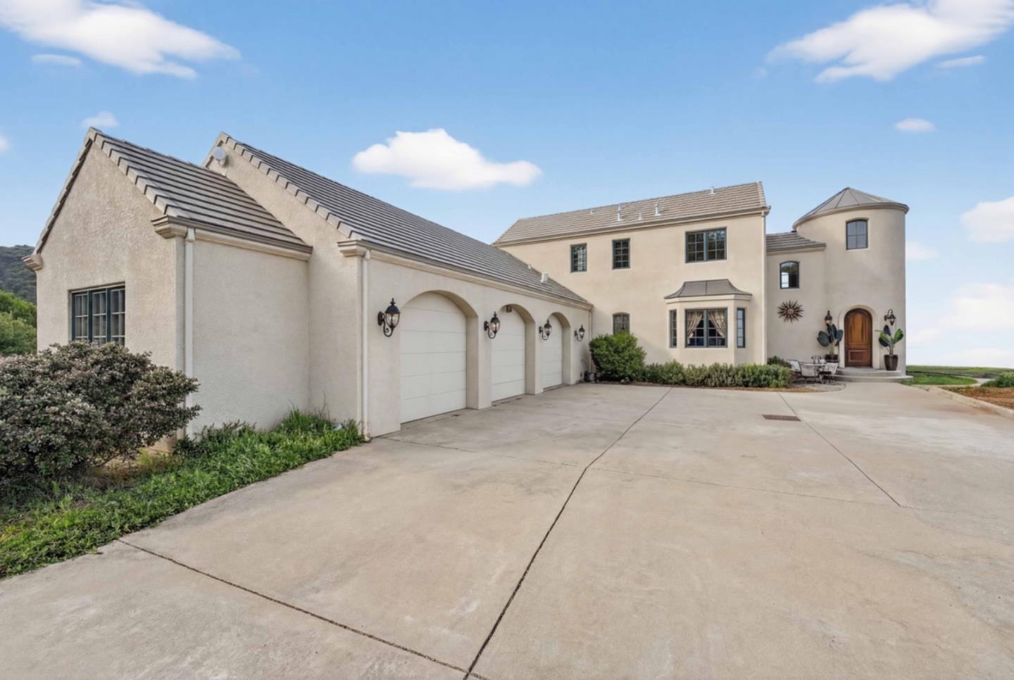 Detail Gallery Image 3 of 83 For 17599 Montebello Rd, Cupertino,  CA 95014 - 4 Beds | 3 Baths