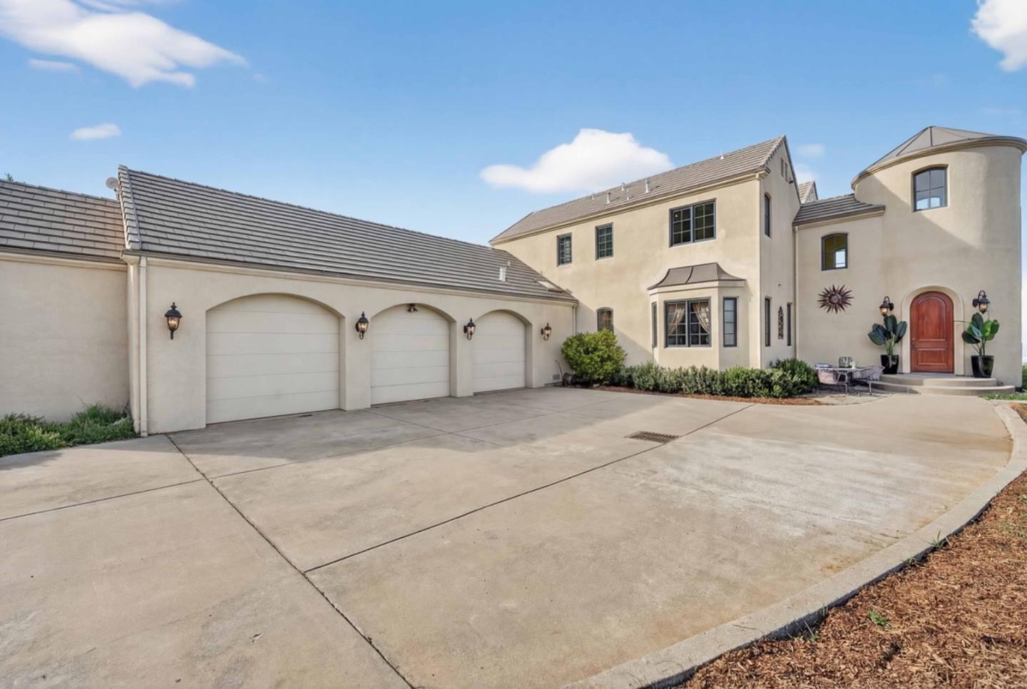 Detail Gallery Image 5 of 83 For 17599 Montebello Rd, Cupertino,  CA 95014 - 4 Beds | 3 Baths