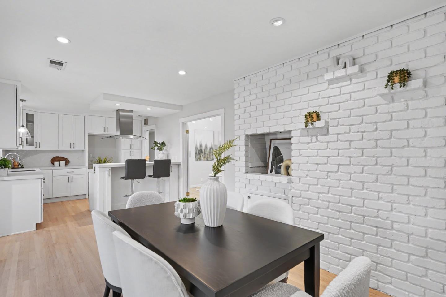 Detail Gallery Image 28 of 72 For 141 Muir Ave, Santa Clara,  CA 95051 - 4 Beds | 3 Baths