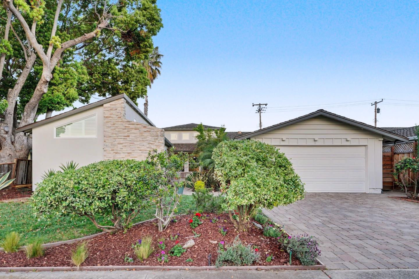 Detail Gallery Image 4 of 72 For 141 Muir Ave, Santa Clara,  CA 95051 - 4 Beds | 3 Baths