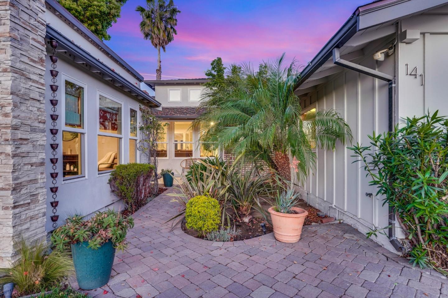 Detail Gallery Image 7 of 72 For 141 Muir Ave, Santa Clara,  CA 95051 - 4 Beds | 3 Baths