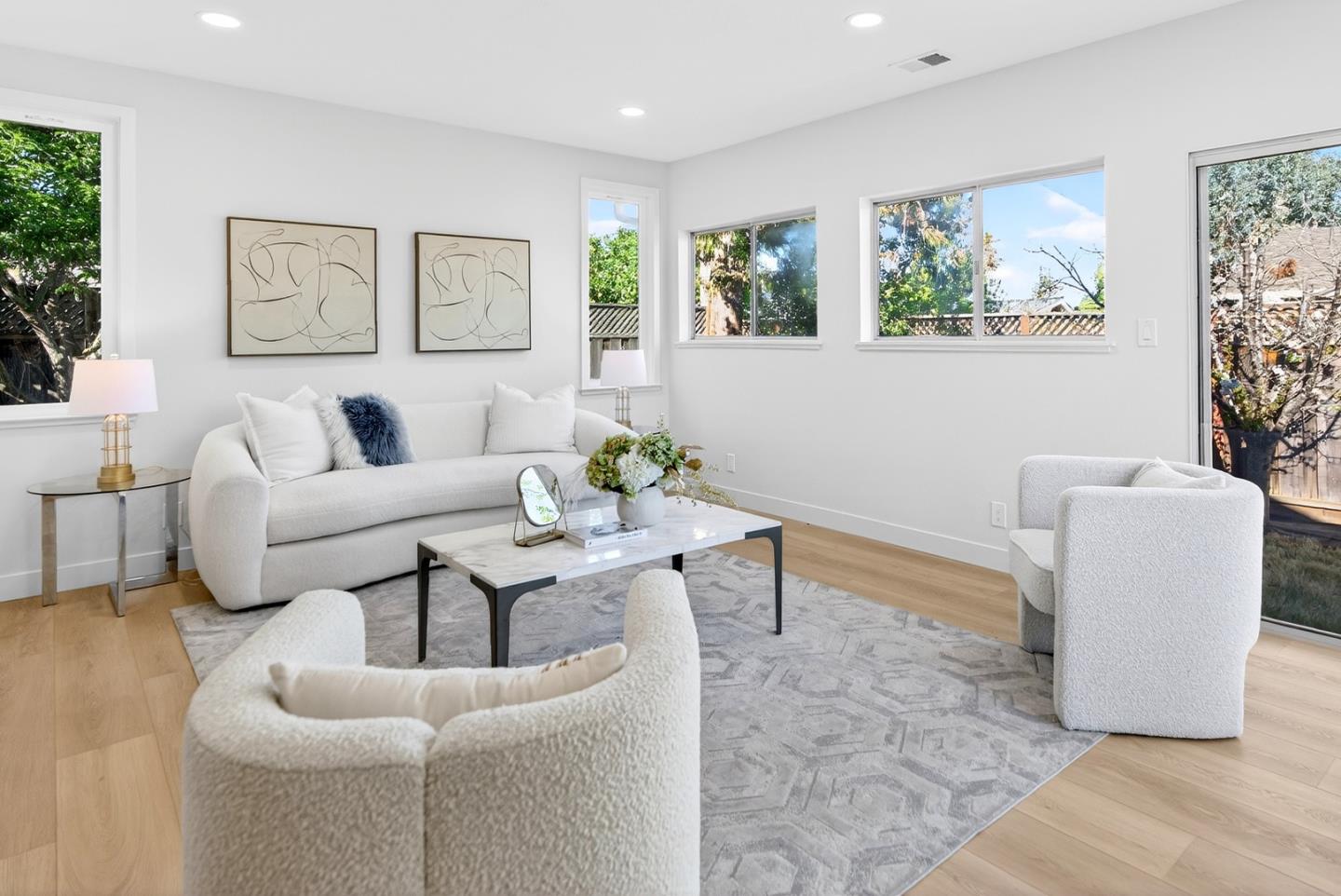 Detail Gallery Image 14 of 27 For 1718 Chitamook Ct, Sunnyvale,  CA 94087 - 4 Beds | 2 Baths