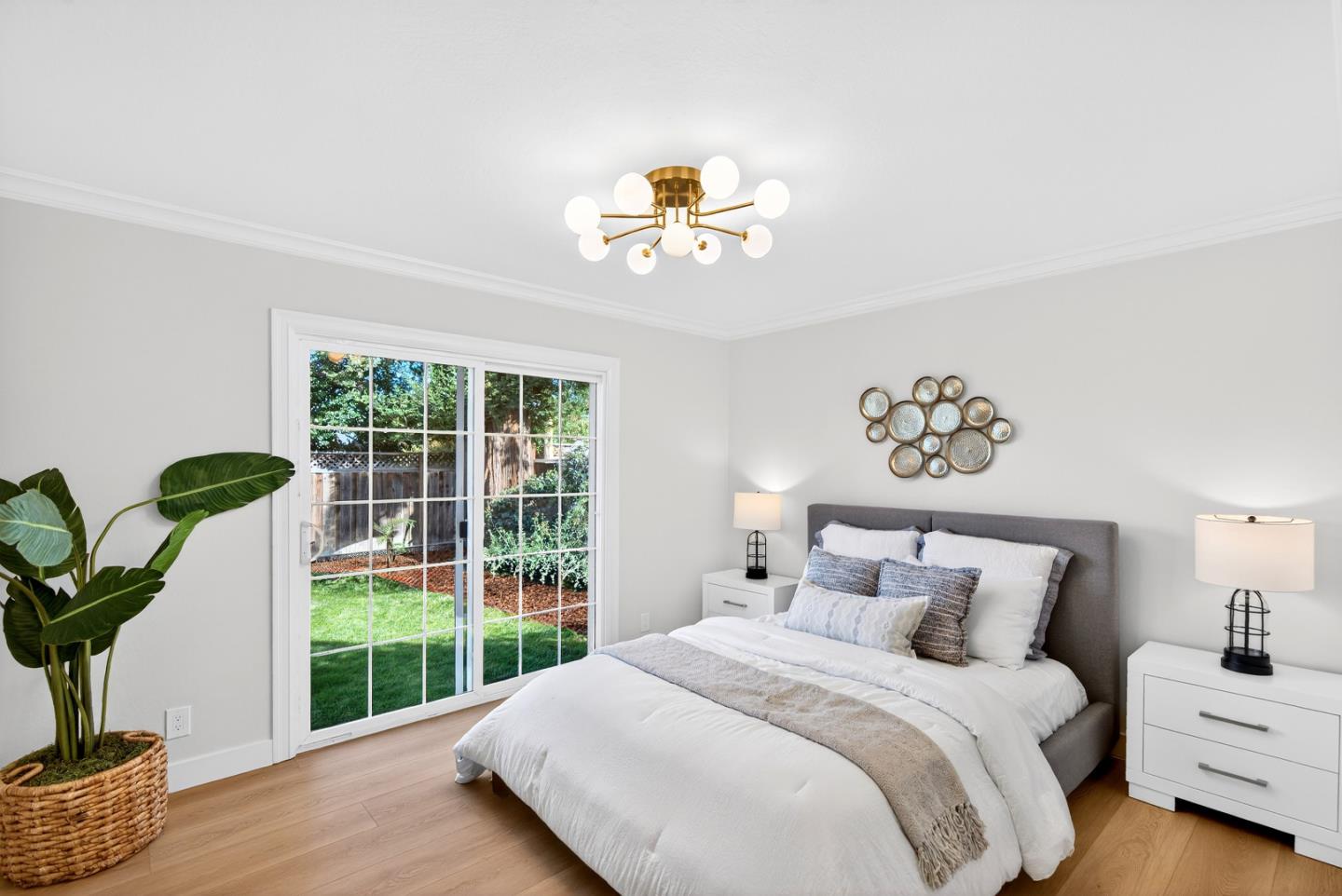 Detail Gallery Image 16 of 27 For 1718 Chitamook Ct, Sunnyvale,  CA 94087 - 4 Beds | 2 Baths