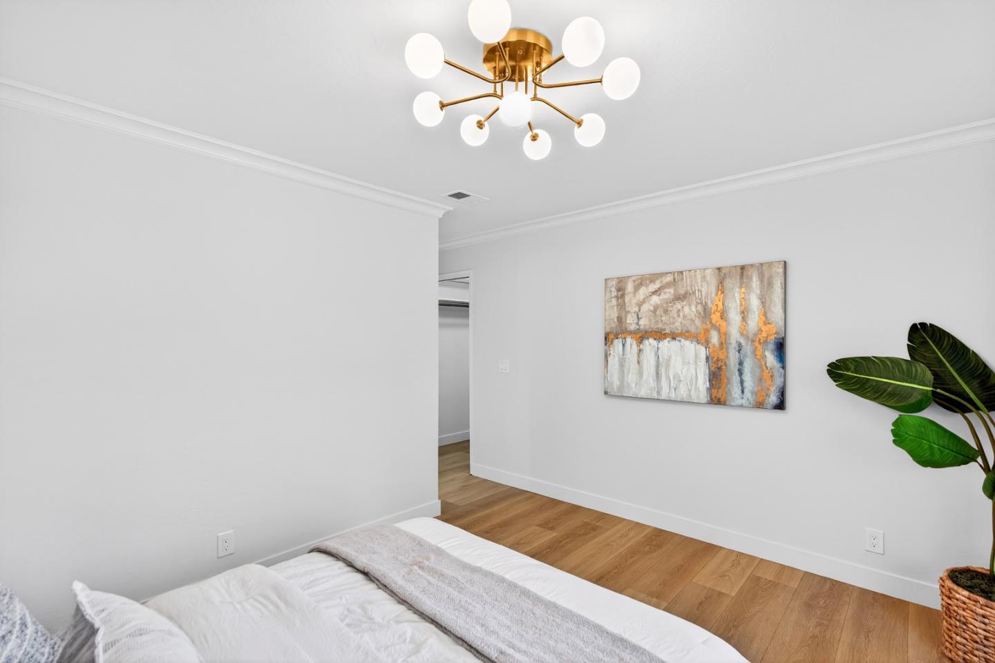 Detail Gallery Image 17 of 27 For 1718 Chitamook Ct, Sunnyvale,  CA 94087 - 4 Beds | 2 Baths