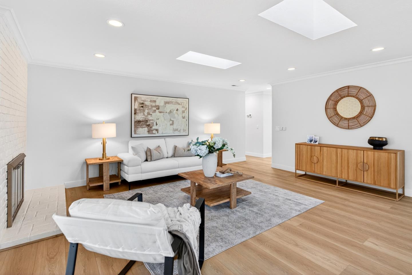 Detail Gallery Image 5 of 27 For 1718 Chitamook Ct, Sunnyvale,  CA 94087 - 4 Beds | 2 Baths