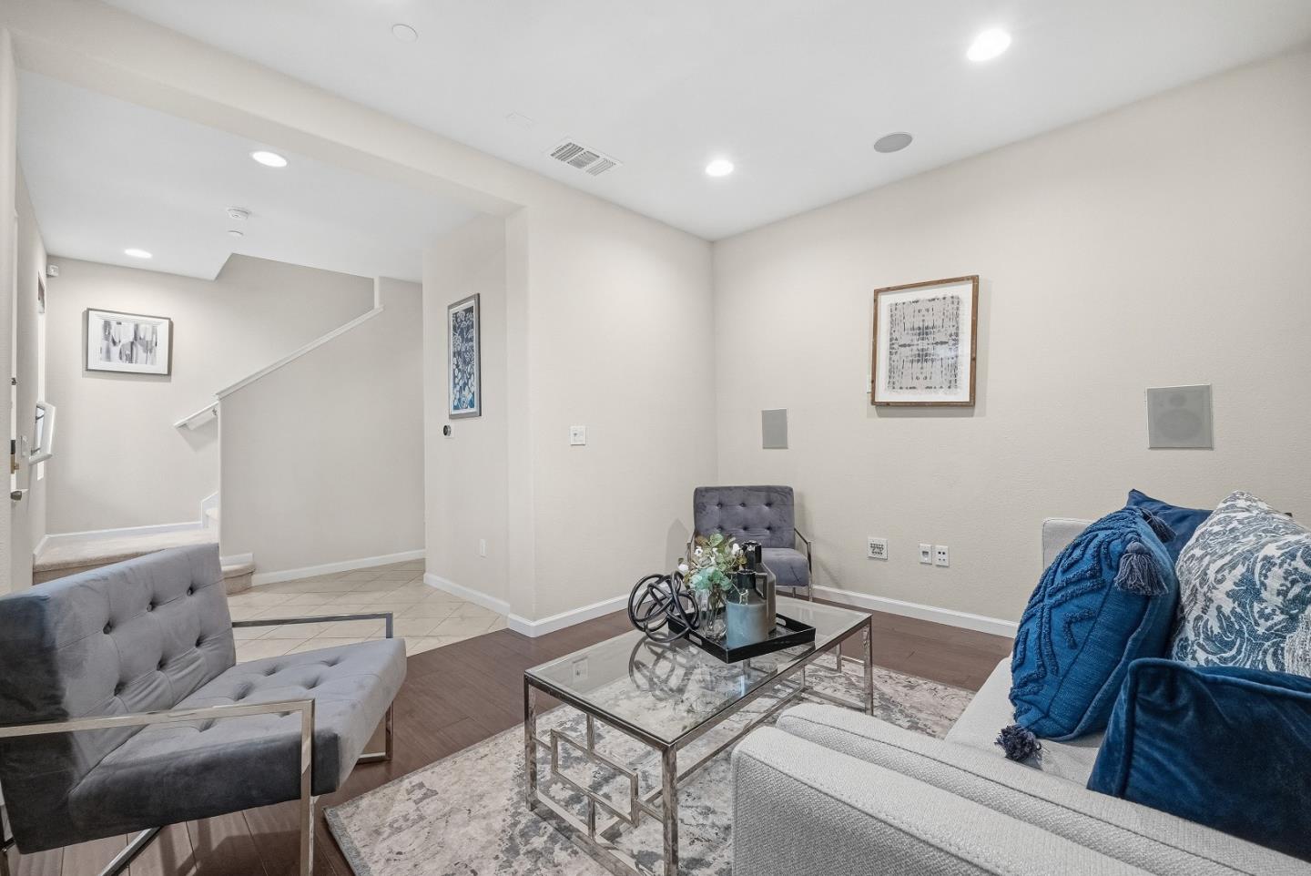 Detail Gallery Image 16 of 41 For 7026 N Mariposa Ln, Dublin,  CA 94568 - 3 Beds | 2/2 Baths