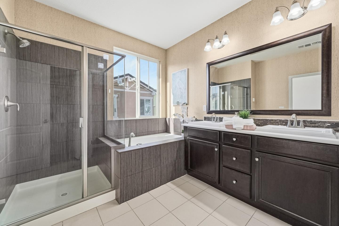 Detail Gallery Image 21 of 41 For 7026 N Mariposa Ln, Dublin,  CA 94568 - 3 Beds | 2/2 Baths