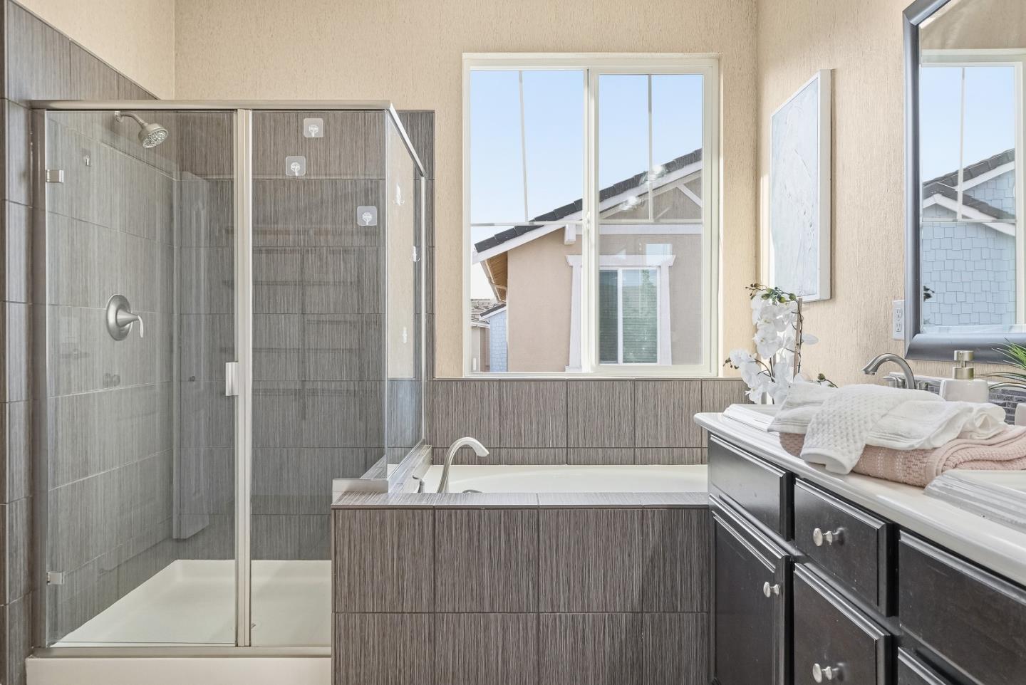 Detail Gallery Image 23 of 41 For 7026 N Mariposa Ln, Dublin,  CA 94568 - 3 Beds | 2/2 Baths