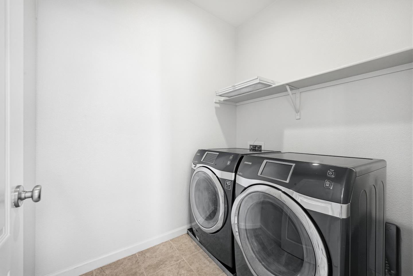 Detail Gallery Image 32 of 41 For 7026 N Mariposa Ln, Dublin,  CA 94568 - 3 Beds | 2/2 Baths