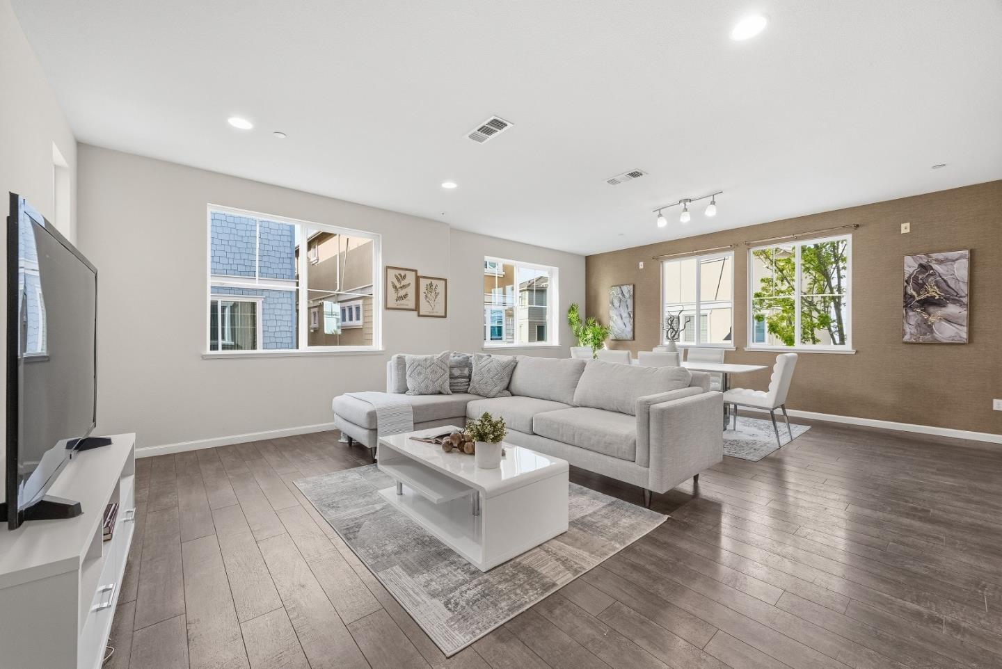 7026 North Mariposa Lane, Dublin, CA, 94568