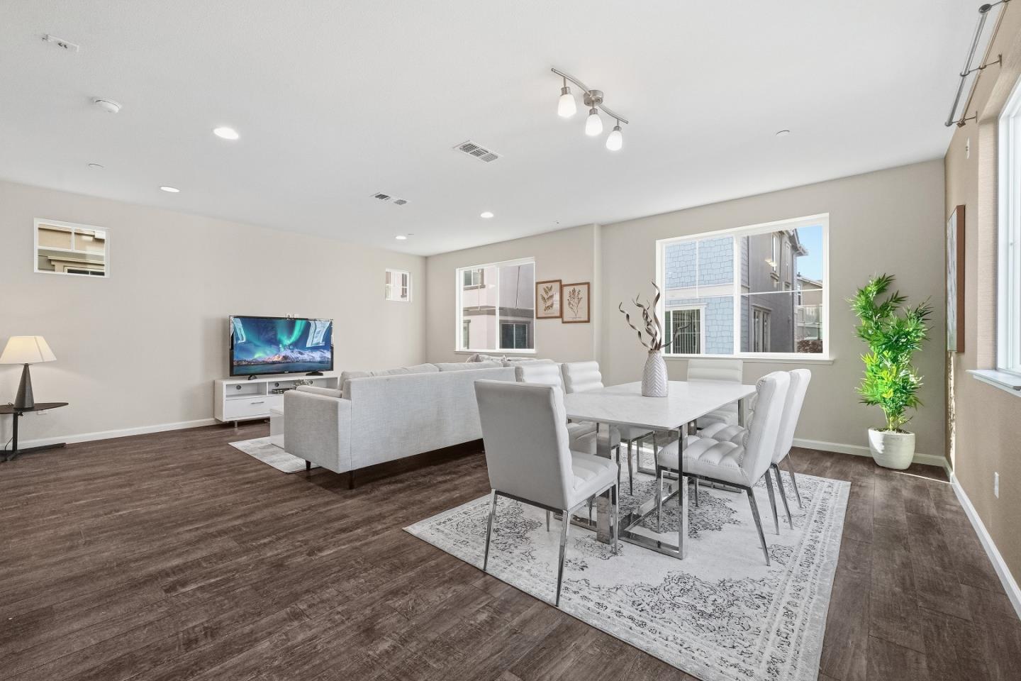 7026 North Mariposa Lane, Dublin, CA, 94568