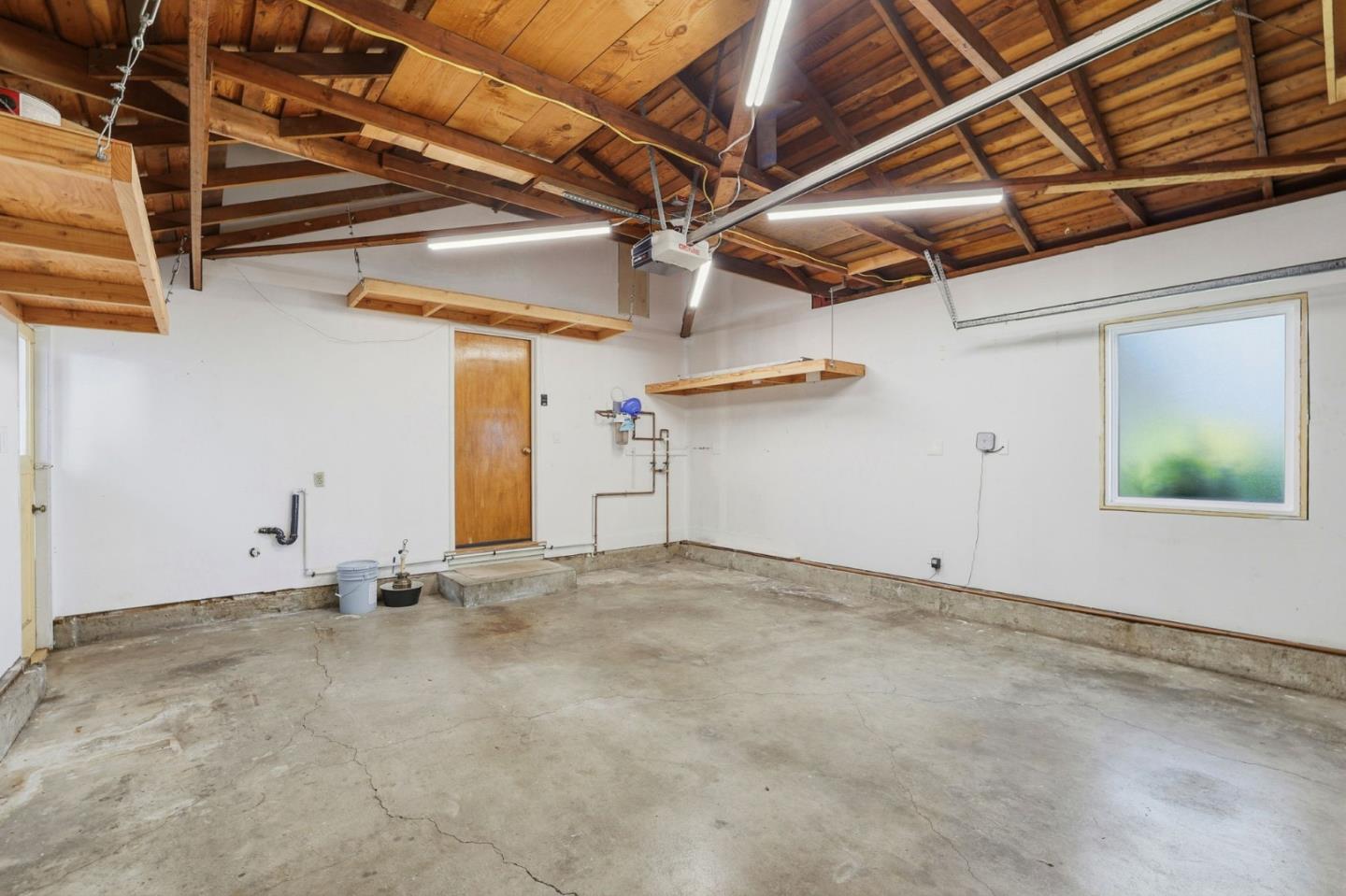 Detail Gallery Image 33 of 43 For 1374 Maryann Dr, Santa Clara,  CA 95050 - 3 Beds | 1/1 Baths