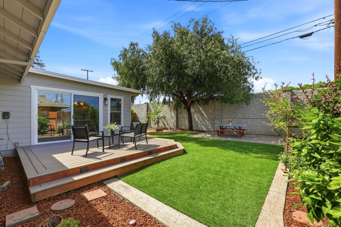 Detail Gallery Image 37 of 43 For 1374 Maryann Dr, Santa Clara,  CA 95050 - 3 Beds | 1/1 Baths