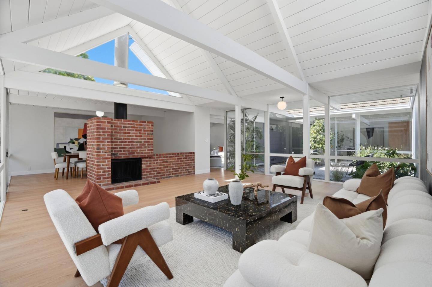 Detail Gallery Image 11 of 47 For 806 Piper Ave, Sunnyvale,  CA 94087 - 4 Beds | 2 Baths