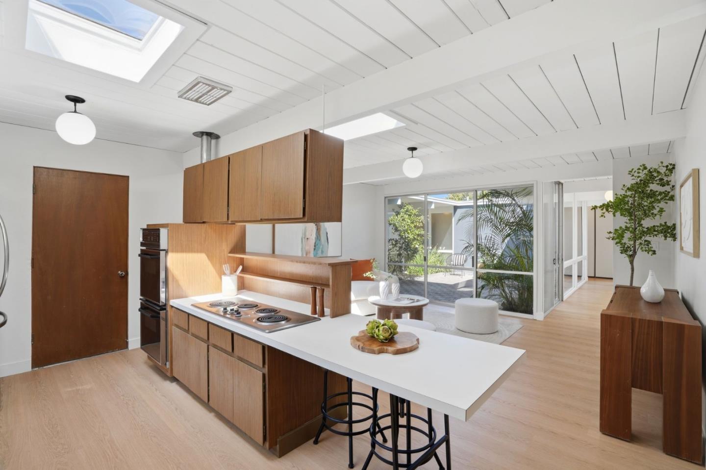 Detail Gallery Image 15 of 47 For 806 Piper Ave, Sunnyvale,  CA 94087 - 4 Beds | 2 Baths