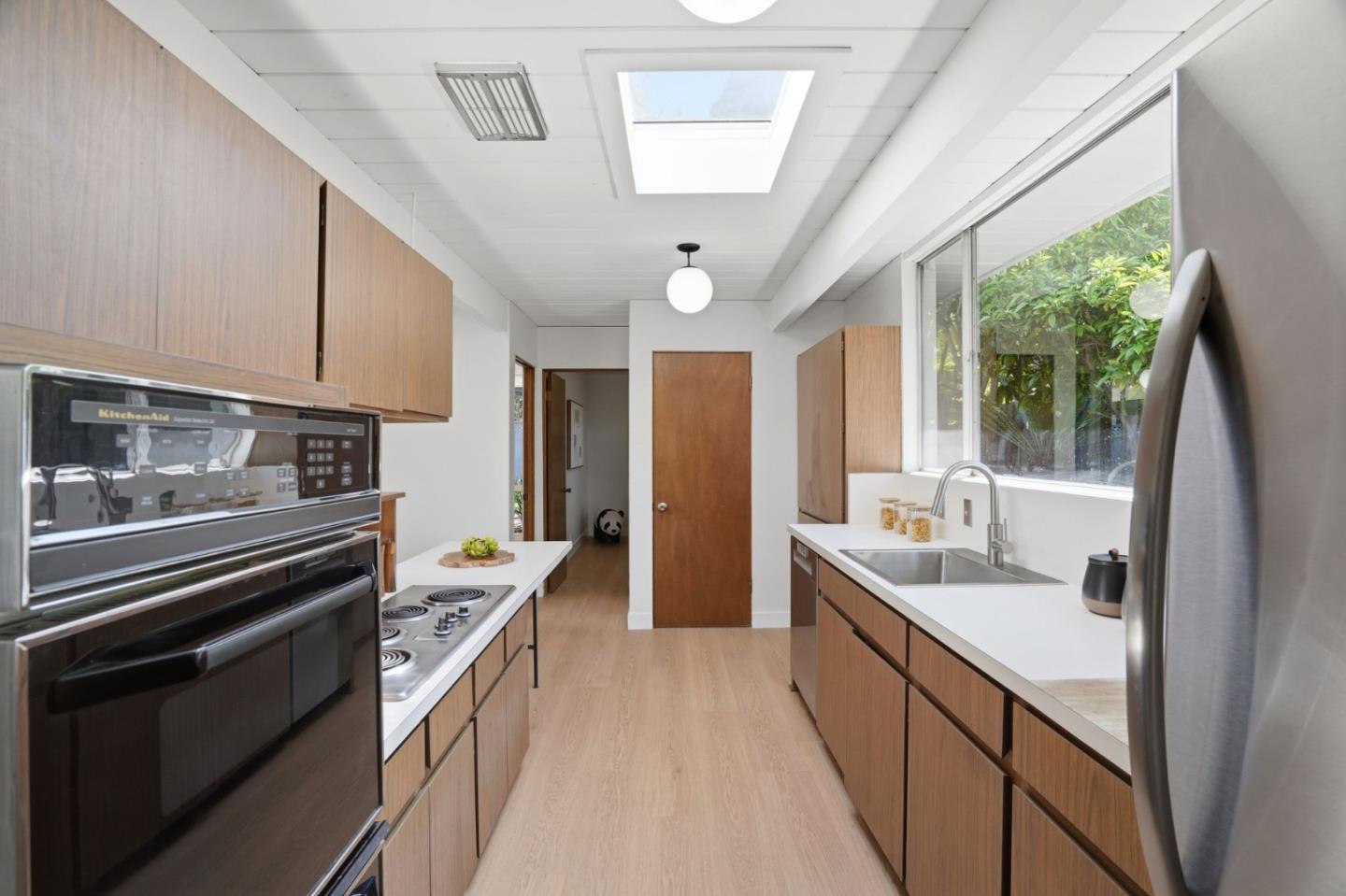 Detail Gallery Image 19 of 47 For 806 Piper Ave, Sunnyvale,  CA 94087 - 4 Beds | 2 Baths