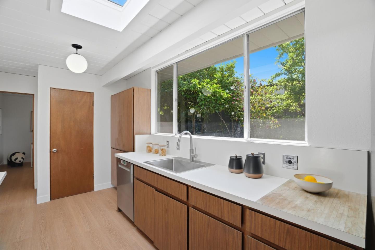 Detail Gallery Image 20 of 47 For 806 Piper Ave, Sunnyvale,  CA 94087 - 4 Beds | 2 Baths