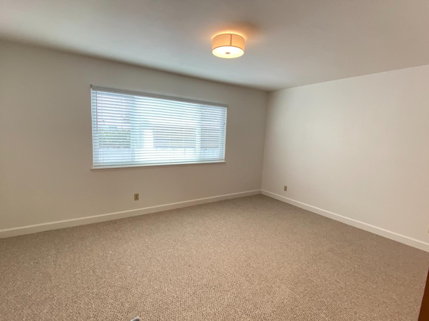 Detail Gallery Image 21 of 28 For 140 Bay St, Santa Cruz,  CA 95060 - – Beds | – Baths