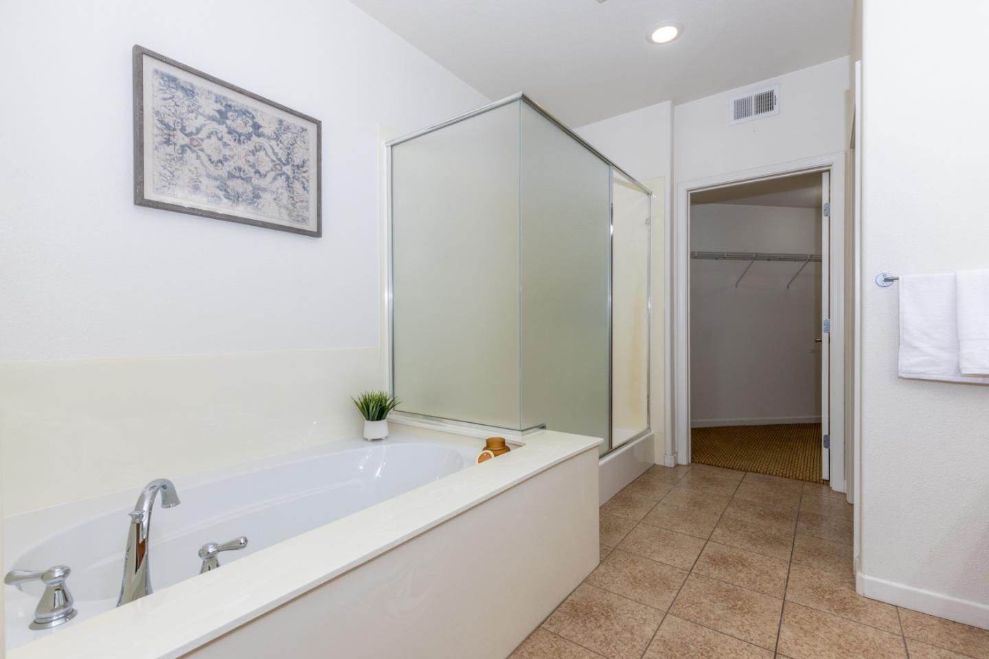 Detail Gallery Image 15 of 35 For 800 S Abel St #218,  Milpitas,  CA 95035 - 3 Beds | 2 Baths