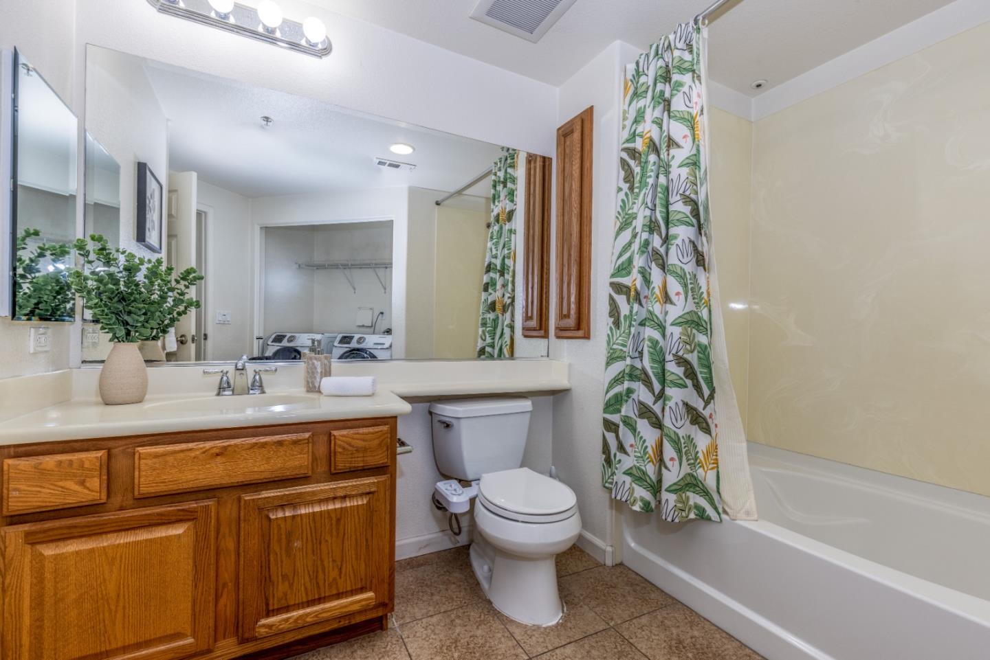 Detail Gallery Image 22 of 35 For 800 S Abel St #218,  Milpitas,  CA 95035 - 3 Beds | 2 Baths