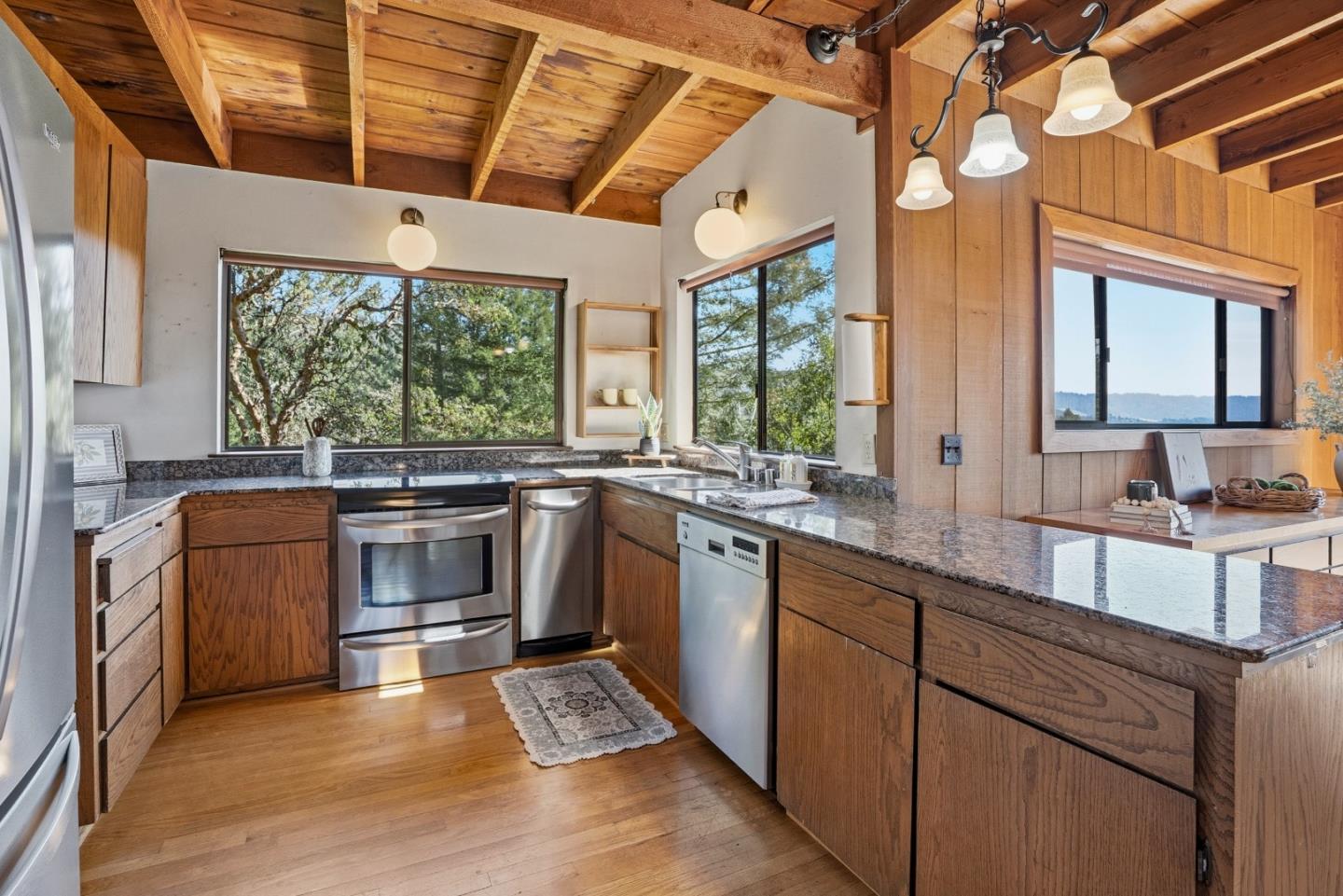 Detail Gallery Image 7 of 59 For 630 Caudill Rd, Watsonville,  CA 95076 - 4 Beds | 2/1 Baths