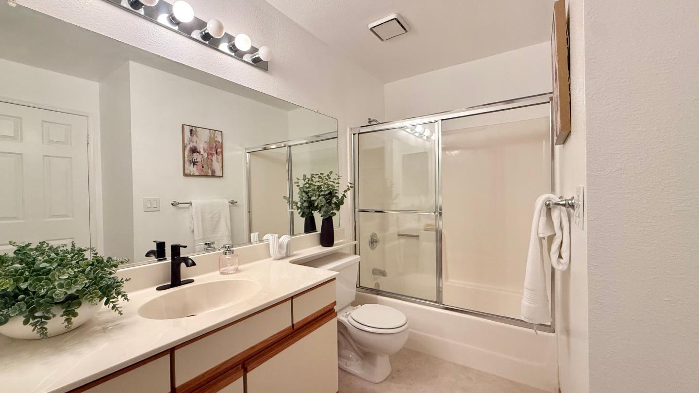 Photo #25: ML82040175 Listing: Photo #25