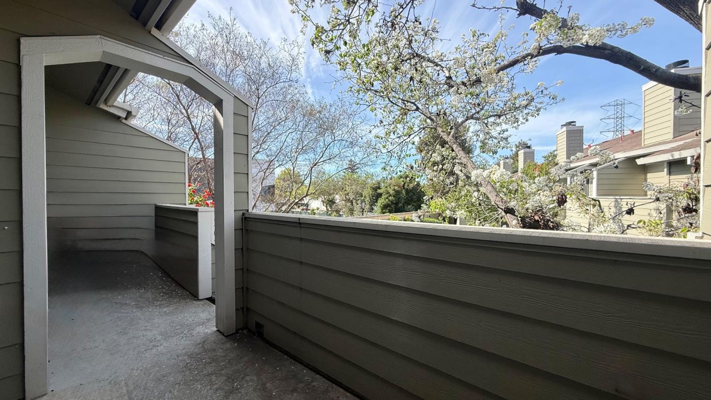 Detail Gallery Image 5 of 20 For 1763 Flickinger Pl, San Jose,  CA 95131 - 2 Beds | 2 Baths