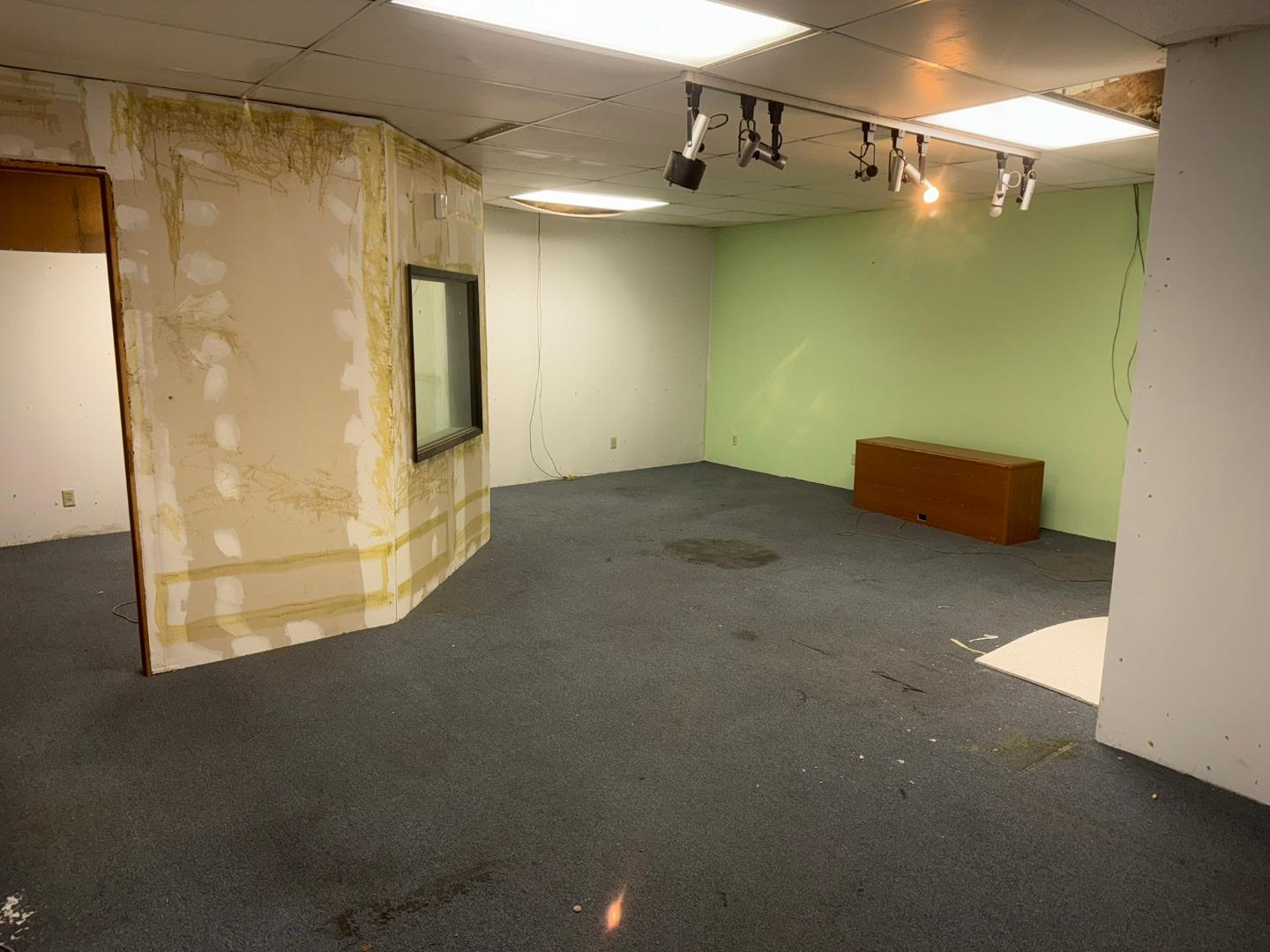 Detail Gallery Image 19 of 50 For 1360 Burton Ave #1360 1366,  Salinas,  CA 93901 - – Beds | – Baths